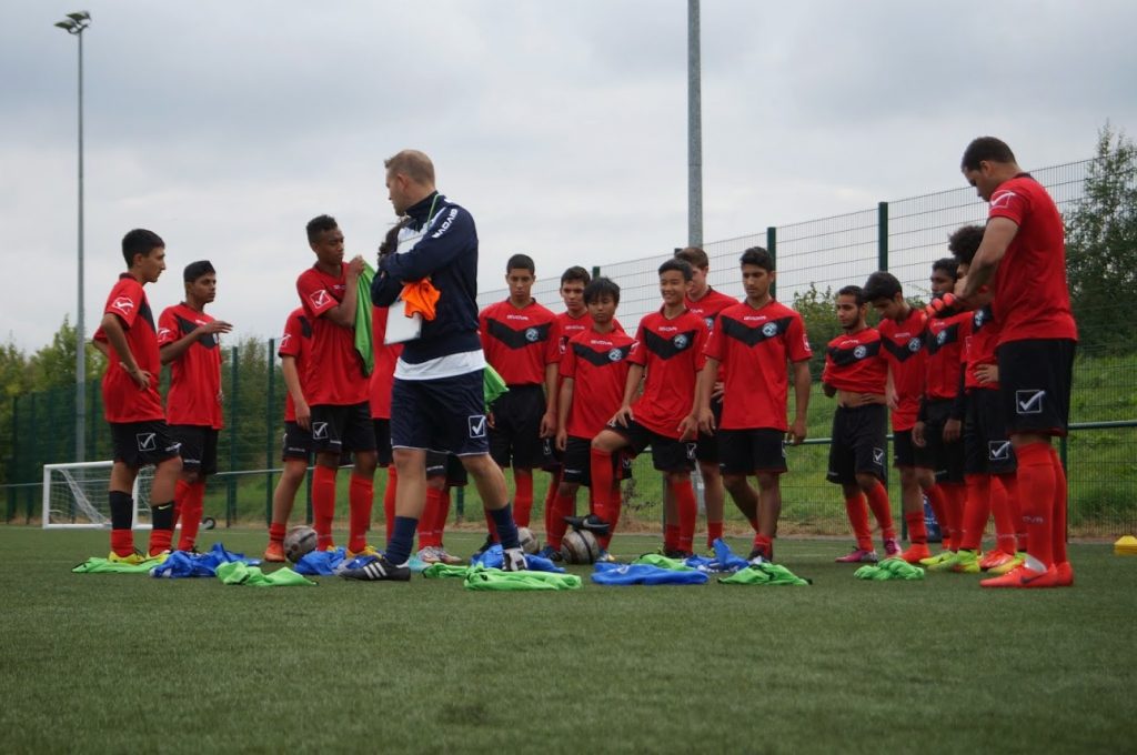 est football academy in UK